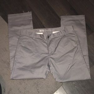 Free world , slim straight pant